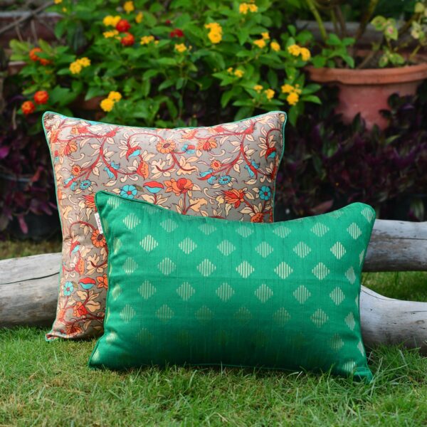 Bageecha Cushion Cover (Single Piece)