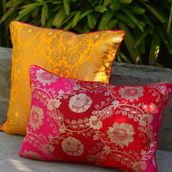 Red Brocade Cushion Cover (Single Piece)