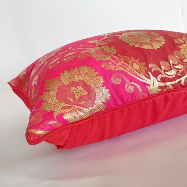 Red Brocade Cushion Cover (Single Piece)